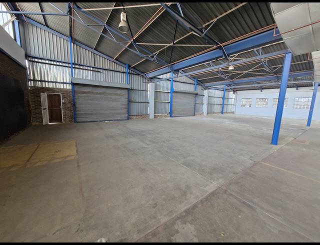 3,763M² WAREHOUSE TO LET IN BENROSE